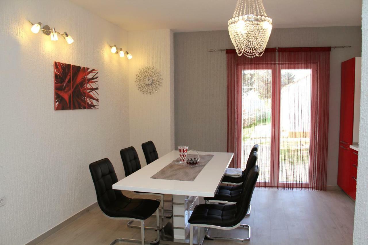 Apartmani Corleone Bilice Εξωτερικό φωτογραφία