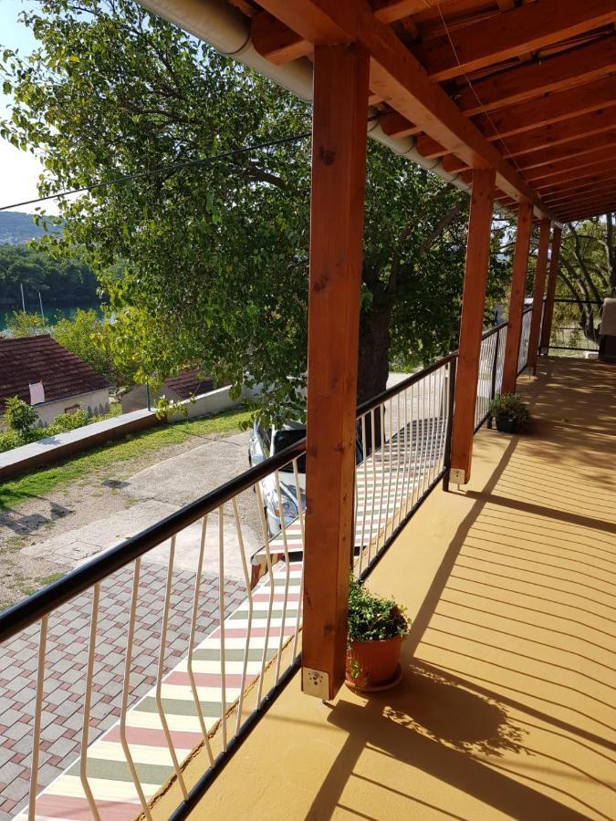 Apartmani Corleone Bilice Εξωτερικό φωτογραφία